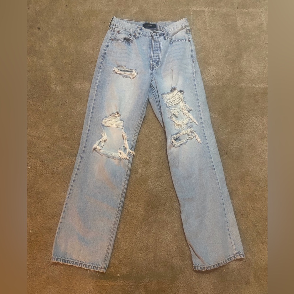 Aeropostale women’s Relaxed Light Blue Jeans